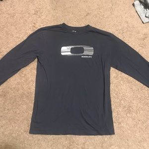 Oakley long sleeve shirt